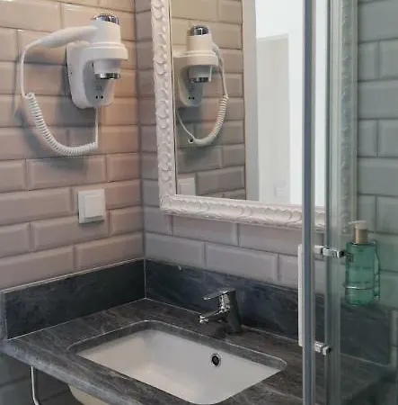 招待所 番基洛斯1号美好住宿公寓 4*